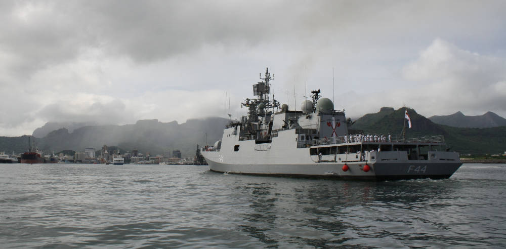 Indian Naval Ship Tabar visits Mauritius