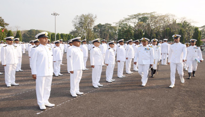 https://indiannavy.nic.in/Passing%20Out%20Parade%20of%20Gunnery%20Instructor%20%28Foreign%29%20Course%20Held%20at%20INS%20Dronacharya