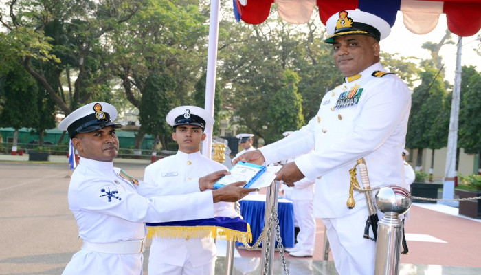 https://indiannavy.nic.in/Passing%20Out%20Parade%20of%20Gunnery%20Instructor%20%28Foreign%29%20Course%20Held%20at%20INS%20Dronacharya
