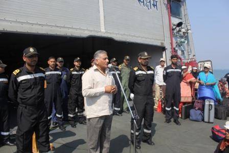 Hon`ble Minister VK Singh onboard INS Sumitra