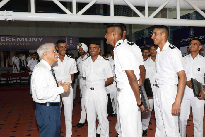भारतीय नौसेना अकादमी (आईएनए), एझिमाला में दीक्षान्त समारोह आयोजित