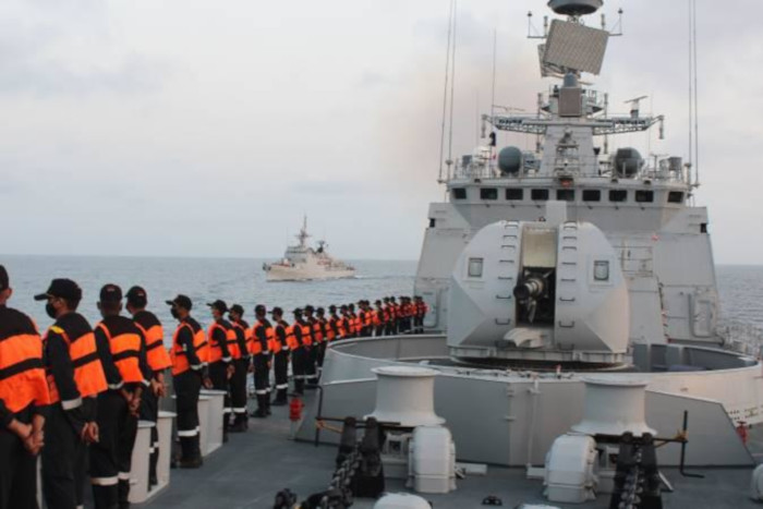INS Tabar Exercises with Moroccan Navy