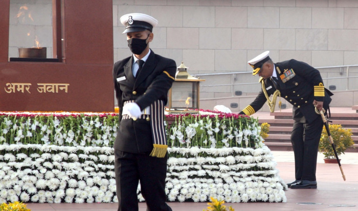 Admiral R Hari Kumar, PVSM, AVSM, VSM, ADC Assumes Command of  The Indian Navy as 25th Chief of The Naval Staff 
