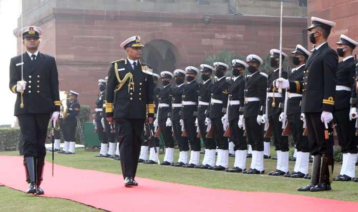 एडमिरल आर हरि कुमार, पीवीएसएम, एवीएसएम, वीएसएम, एडीसी ने नौसेना के 25वें प्रमुख के रूप में भारतीय नौसेना की कमान संभाली