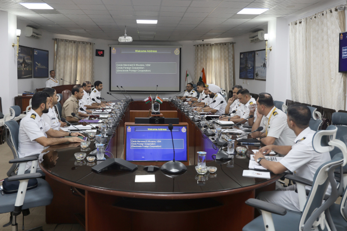 भारतीय नौसेना - रॉयल नेवी ऑफ ओमान के स्टाफ वार्ता के  6वें संस्करण का आयोजन