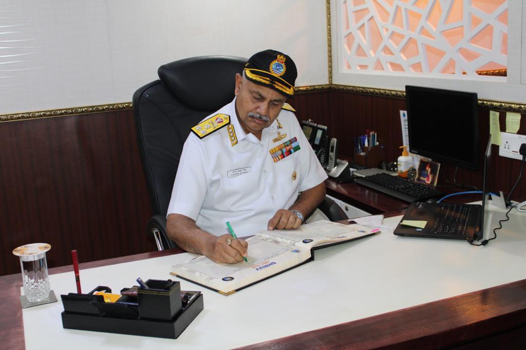 Vice Admiral AB Singh FOC-in-C ENC Visits HSL